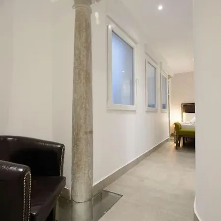 Ayres Apartment Granada